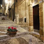 Osterio Magno Cefalu