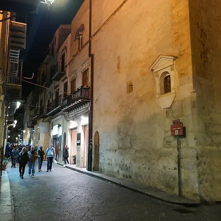 Osterio Magno شقة تْشيفالو